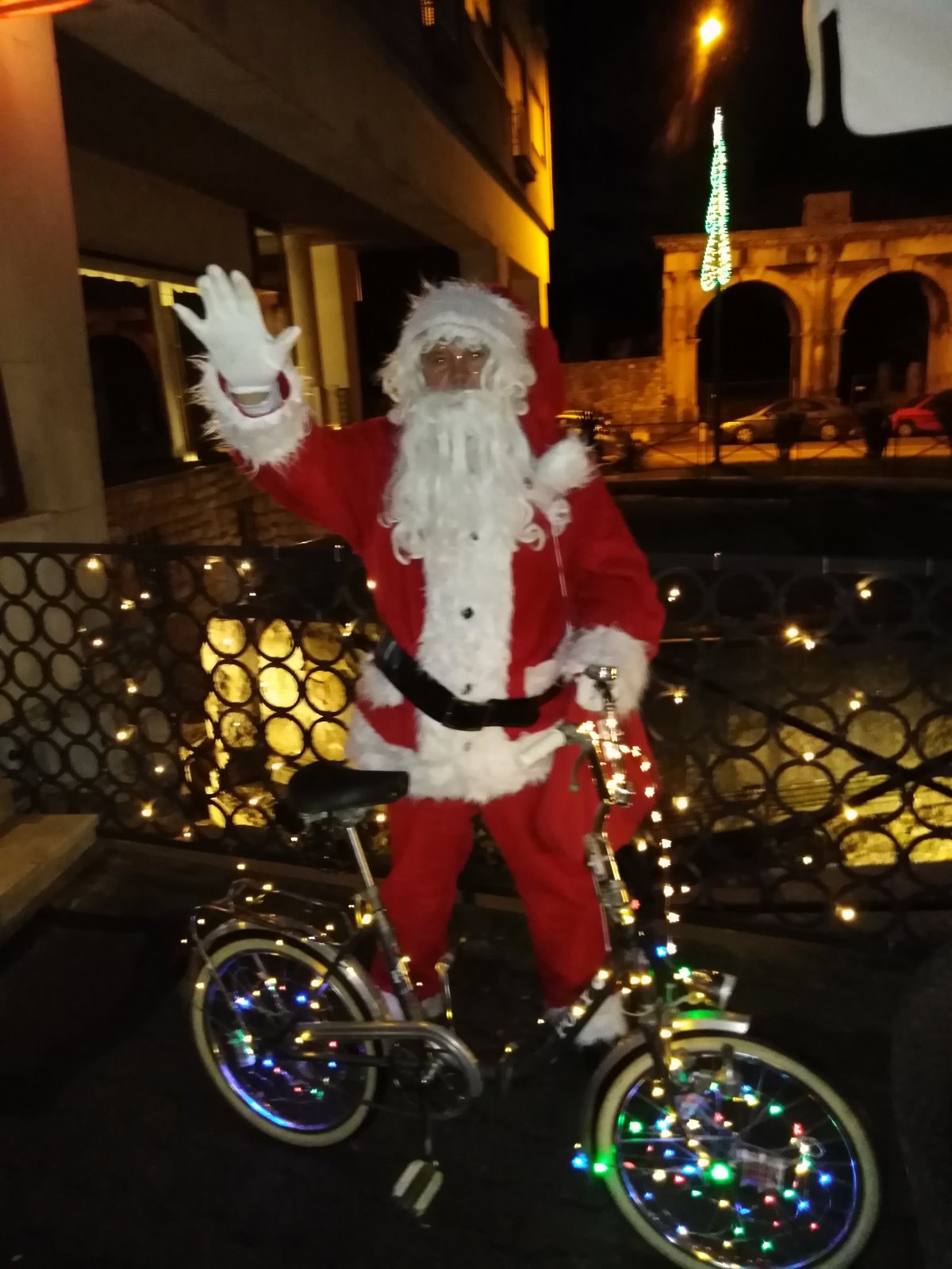 PULSKI VELI VRH Ove će subote posjetiti Djed Božićnjak s darovima 